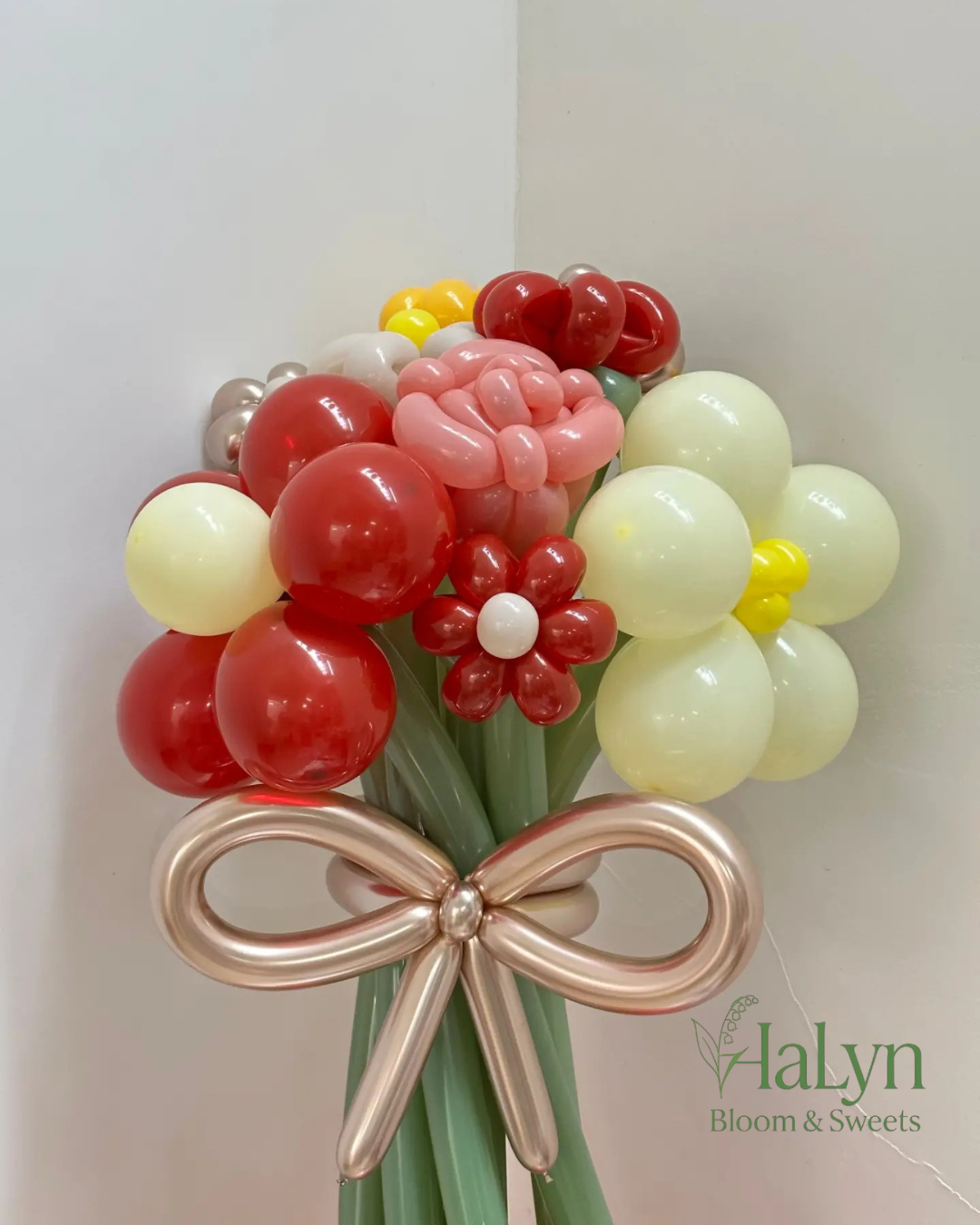 Balloon Flower Red Bouquet
